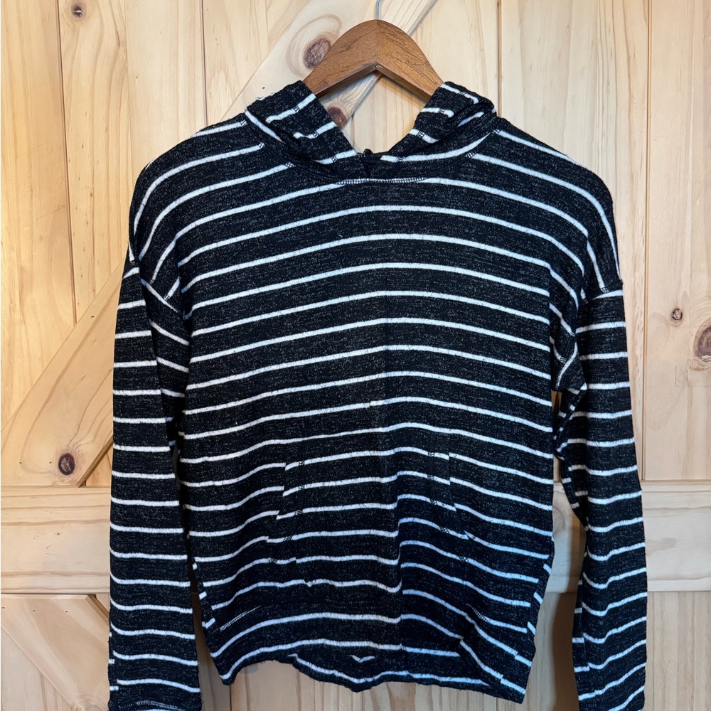 American Eagle Outfitters Black and White Striped Hoodie